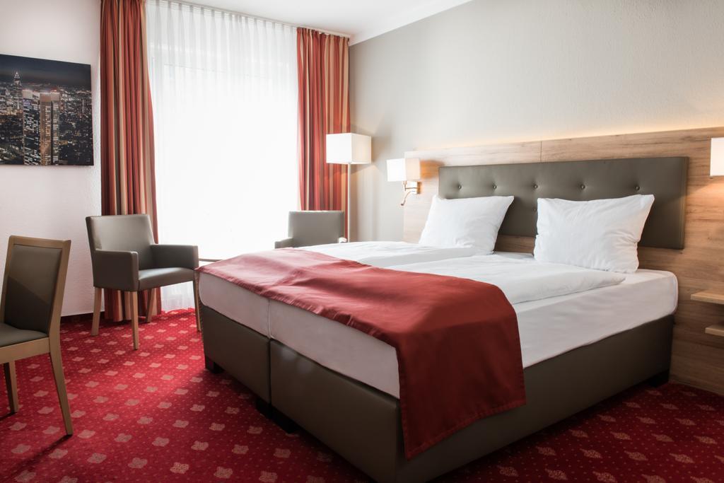 Hotel Novostar Göttingen Exteriör bild