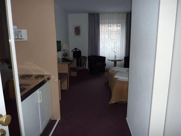Hotel Novostar Göttingen Exteriör bild