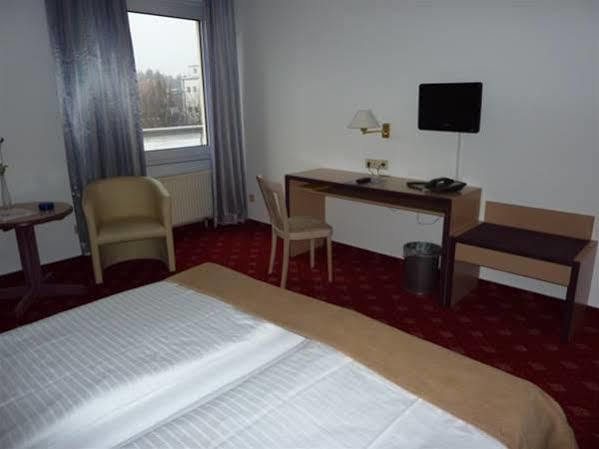 Hotel Novostar Göttingen Exteriör bild